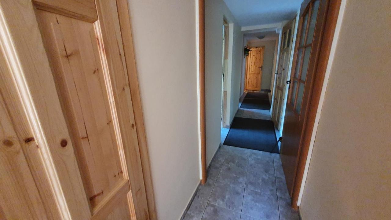 "U Izy" Pokoje Goscinne I Przyczepy Campingowe Mielno  Exterior photo